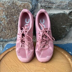 On Running Cloud Sneakers Pink Mesh Lace Up Athletic Shoes Women’s 7.5